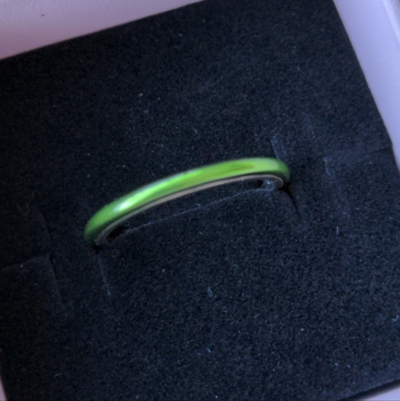 Size 7 Pandora Stackable Band Ring In Irish Green, New In Box - Picture 8 of 8